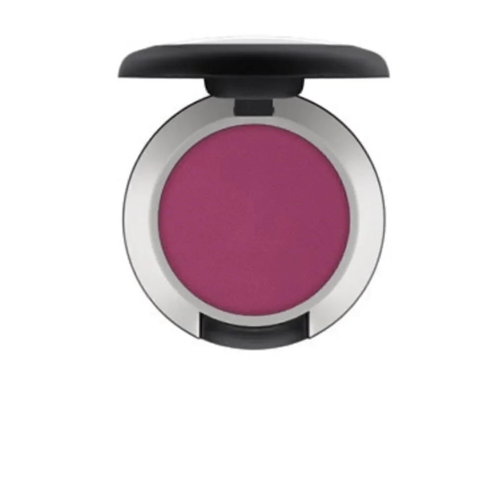 MAC POWDER KISS SOFT MATTE EYE SHADOW color lens blue new in box plus Ipsy bag
